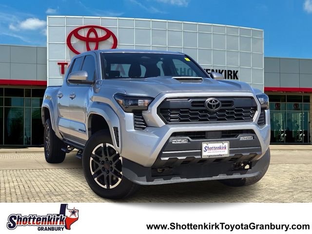 Used 2024 Toyota Tacoma TRD Sport image 1