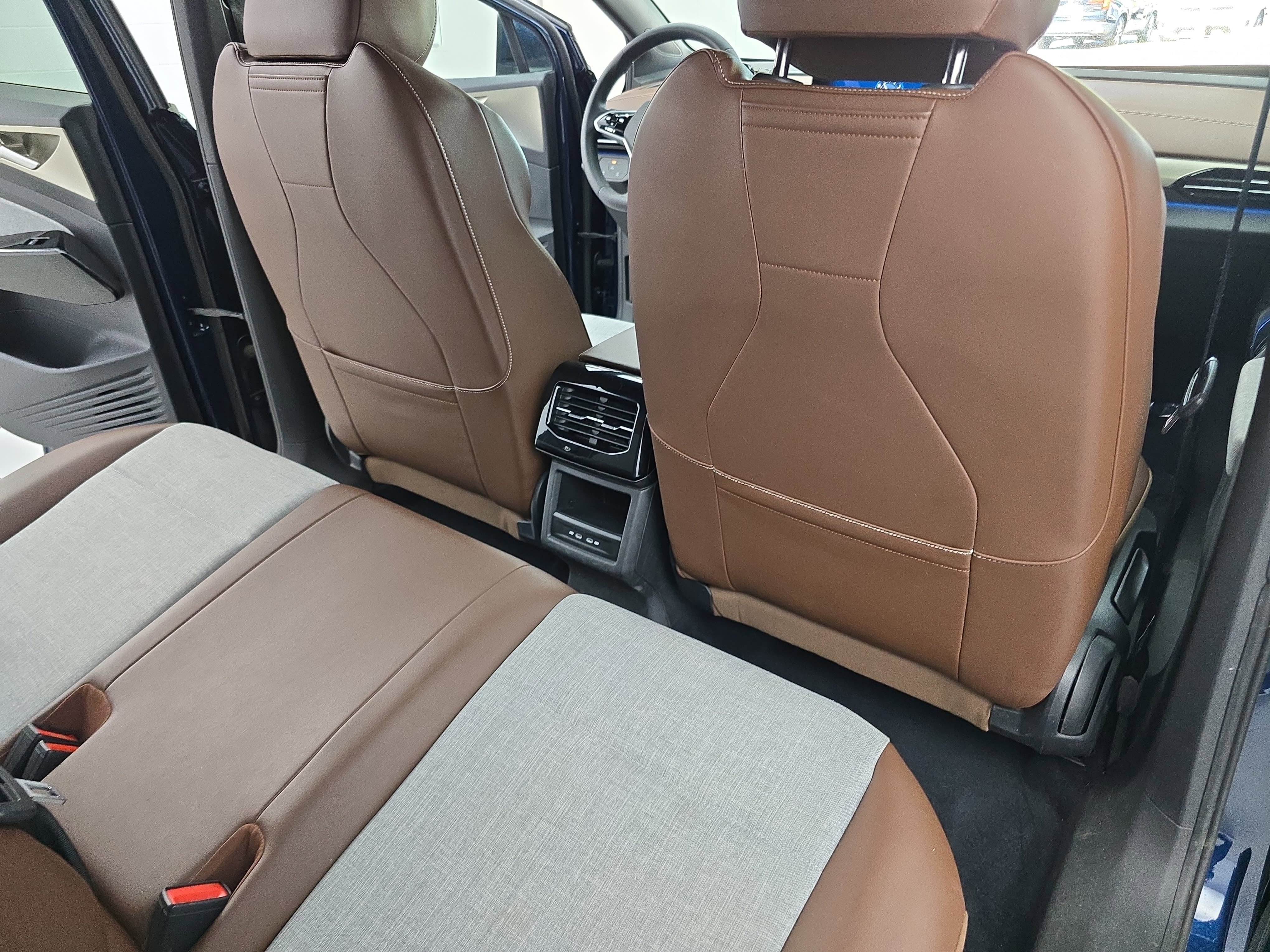 Certified 2023 Volkswagen ID.4 Pro image 11