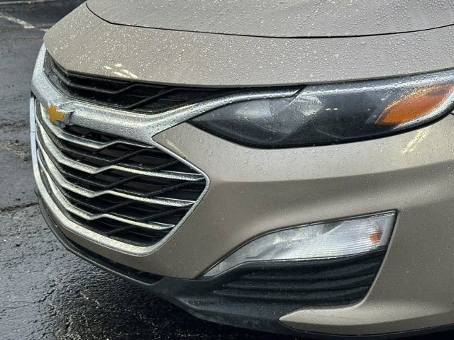 Used 2023 Chevrolet Malibu LT w/ Driver Confidence Package FWD image 9