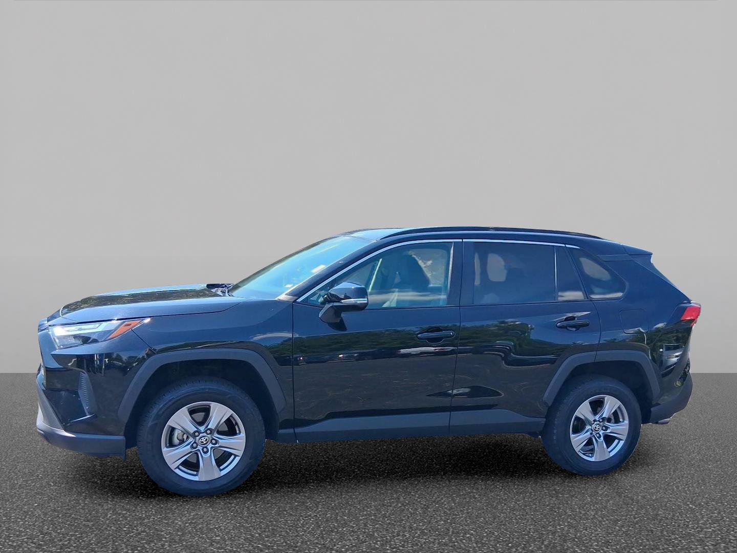Used 2025 Toyota RAV4 XLE