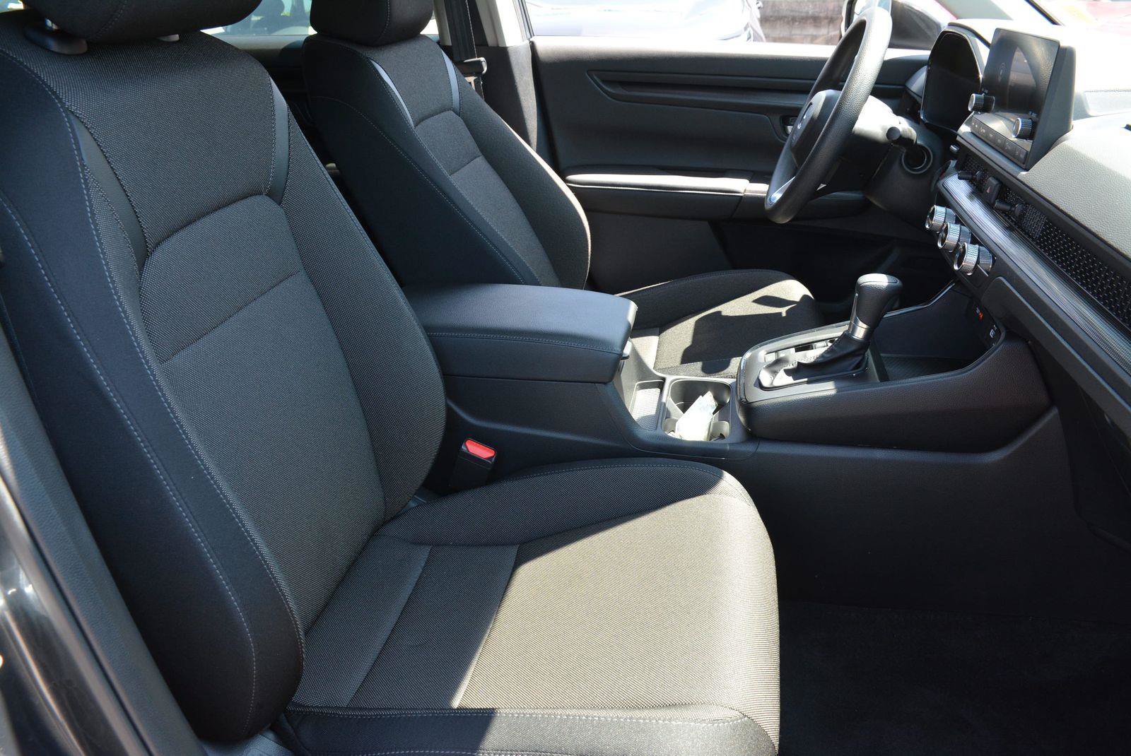 Used 2025 Honda CR-V LX image 18