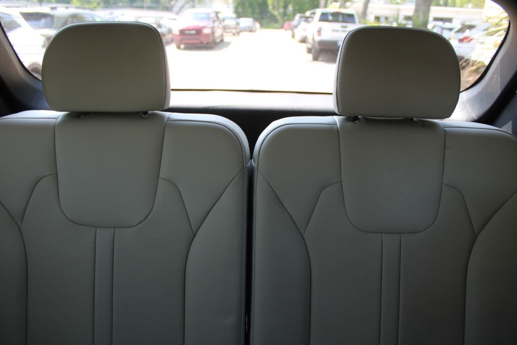 Certified 2025 Kia Sorento S w/ Panoramic Sunroof Package FWD image 59