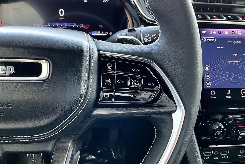 Used 2023 Jeep Grand Cherokee L Overland w/ Rear Seat Video Group I image 21