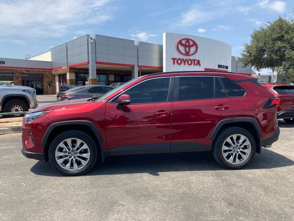 Certified 2025 Toyota RAV4 XLE Premium w/ Weather Package AWD/4WD image 8