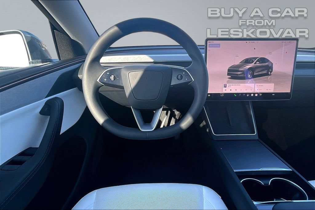 Used 2026 Tesla Model Y AWD image 5