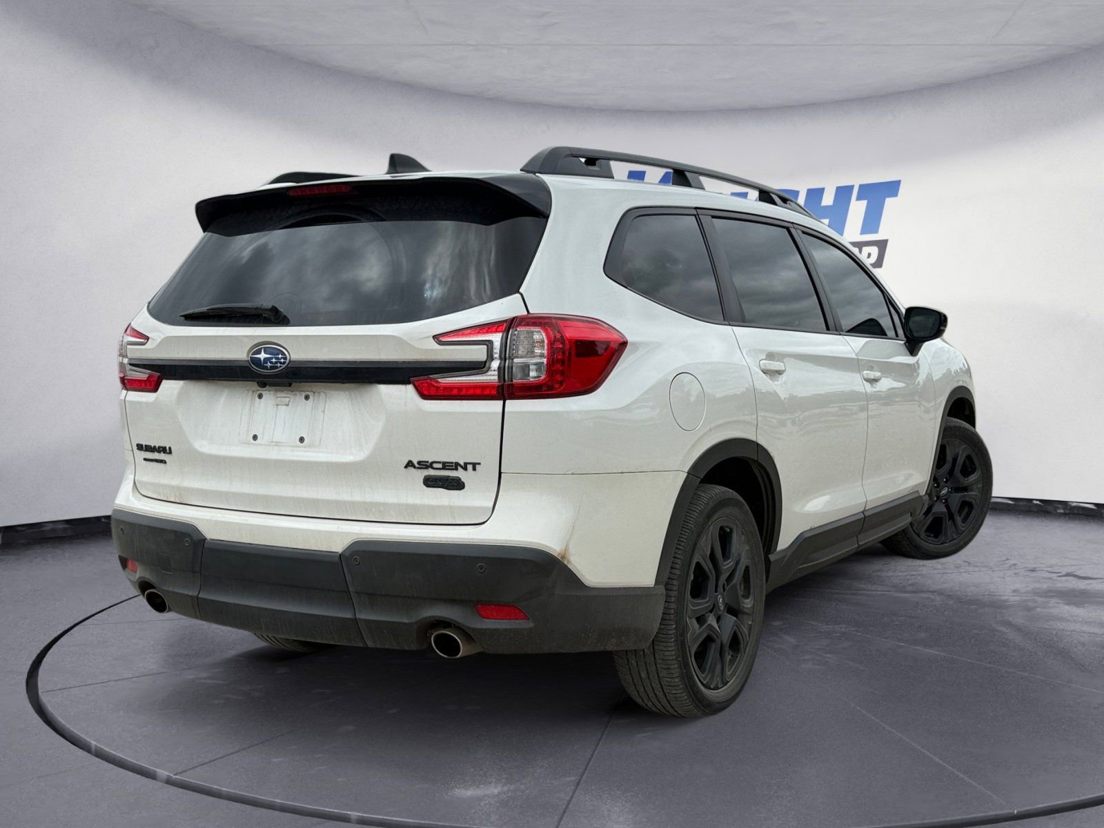 Used 2024 Subaru Ascent Onyx Edition AWD/4WD image 5