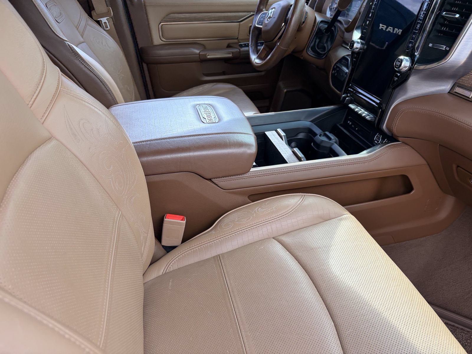 Used 2019 RAM 2500 Limited AWD/4WD image 12