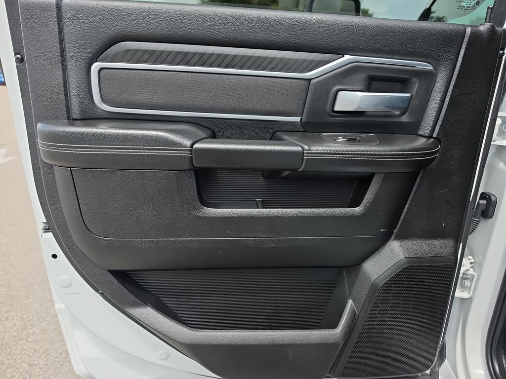 Used 2026 RAM 2500 Big Horn AWD/4WD image 32