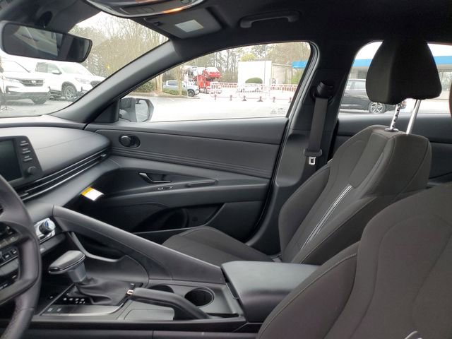 Used 2025 Hyundai Elantra Sport image 17