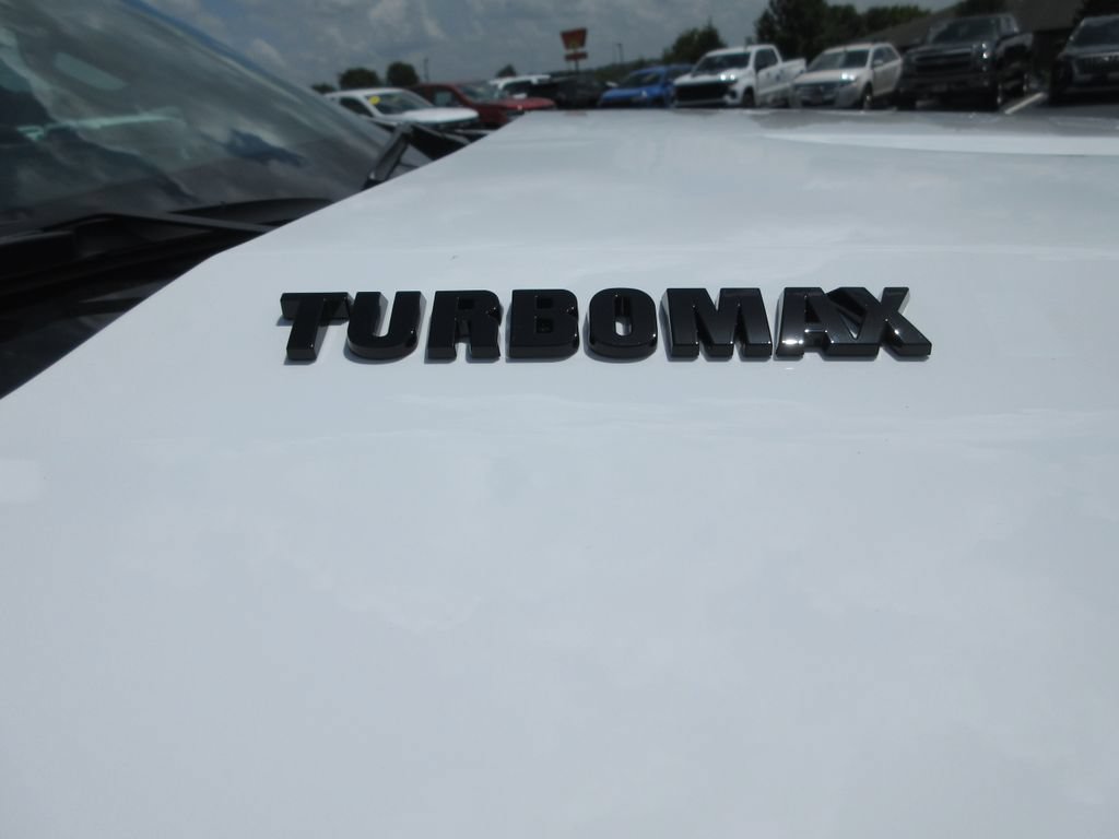 New 2026 Chevrolet Silverado 1500 Custom w/ Turbomax Blackout Package AWD/4WD image 11