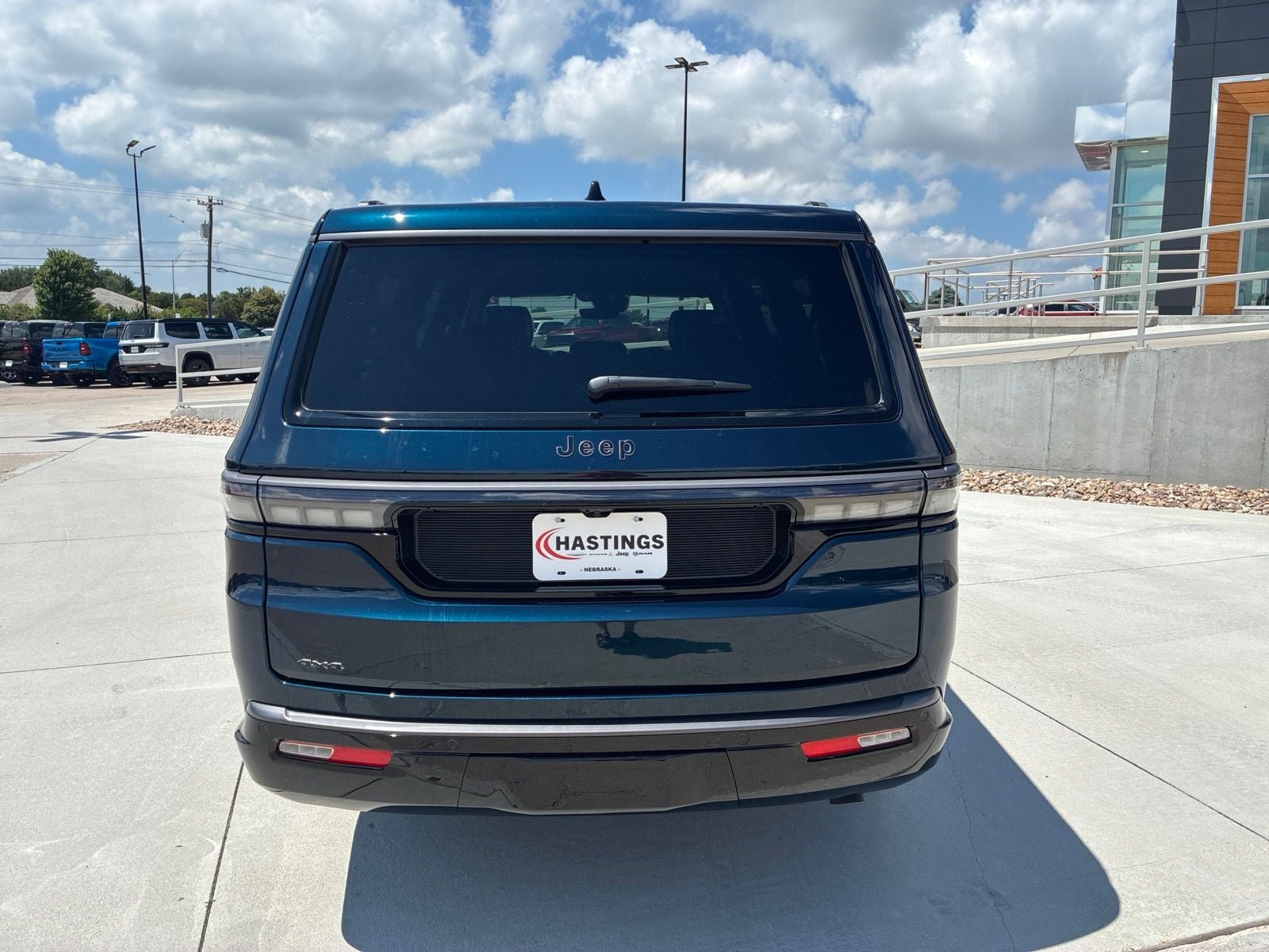 New 2026 Jeep Grand Wagoneer L Limited AWD/4WD image 4
