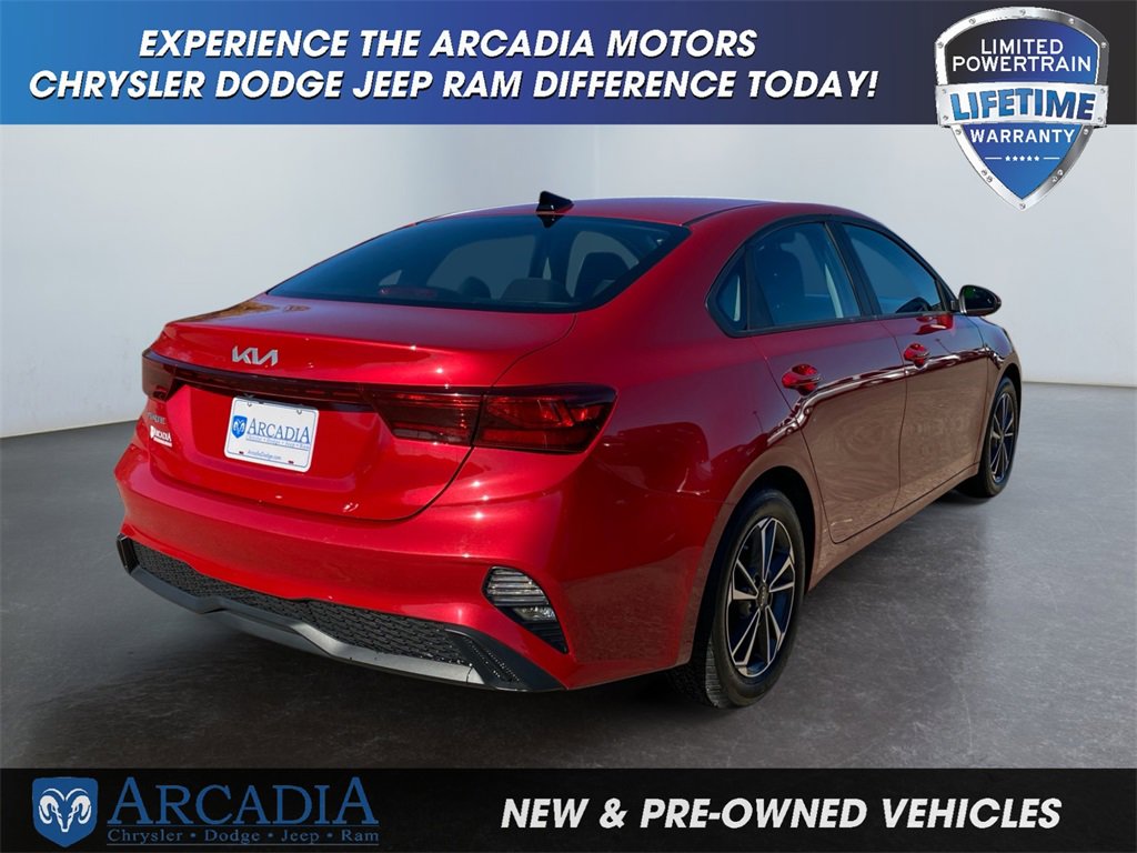 Used 2023 Kia Forte LXS w/ LXS Technology Package image 5