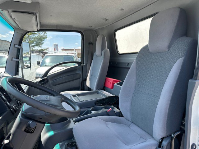 Used 2016 Isuzu NPR RWD image 17