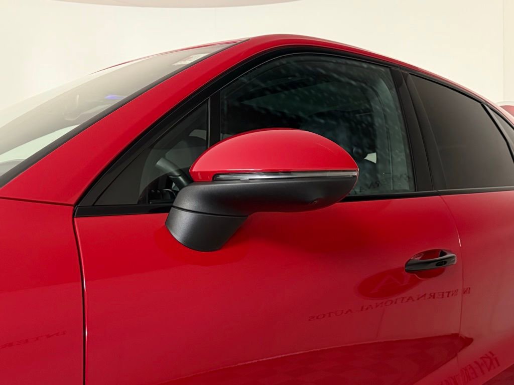 Used 2023 Porsche Cayenne image 12