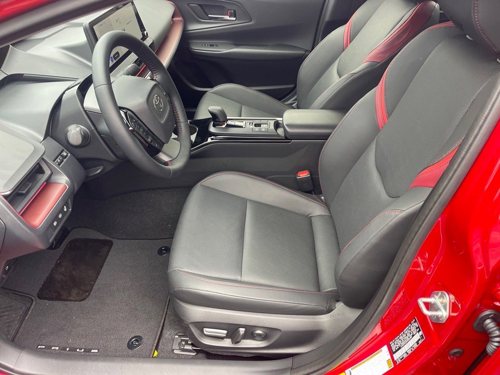 Used 2024 Toyota Prius Prime Premium image 10