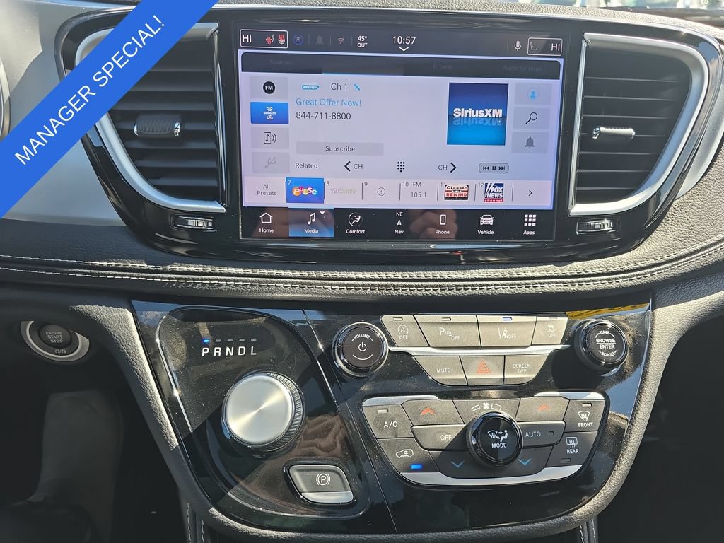 Used 2025 Chrysler Pacifica Limited FWD image 22
