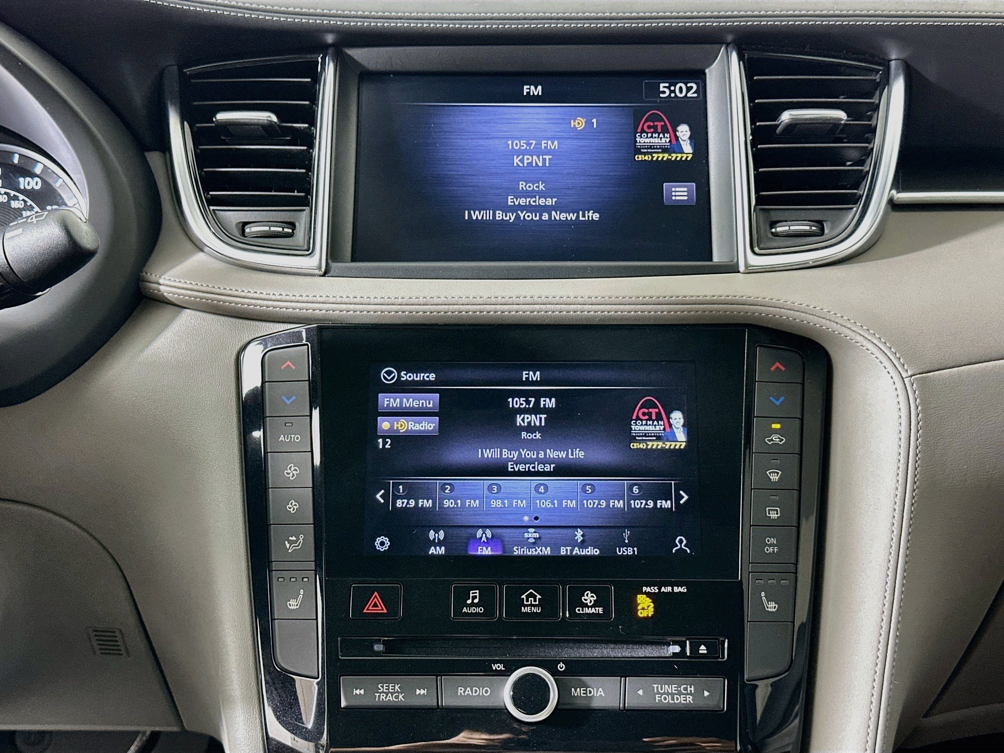 Used 2023 INFINITI QX50 Luxe FWD image 21