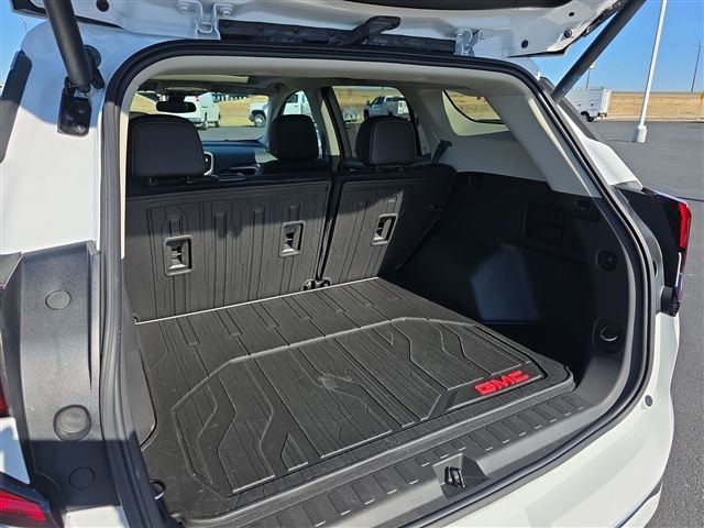 Used 2022 GMC Terrain Denali w/ LPO, Floor Liner Package image 26