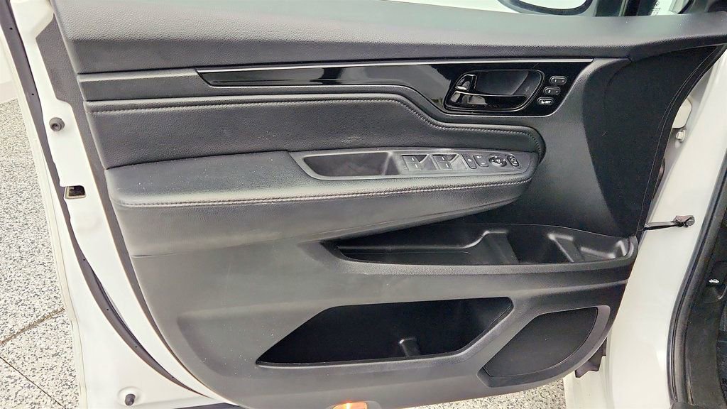 Used 2021 Honda Odyssey Touring image 11