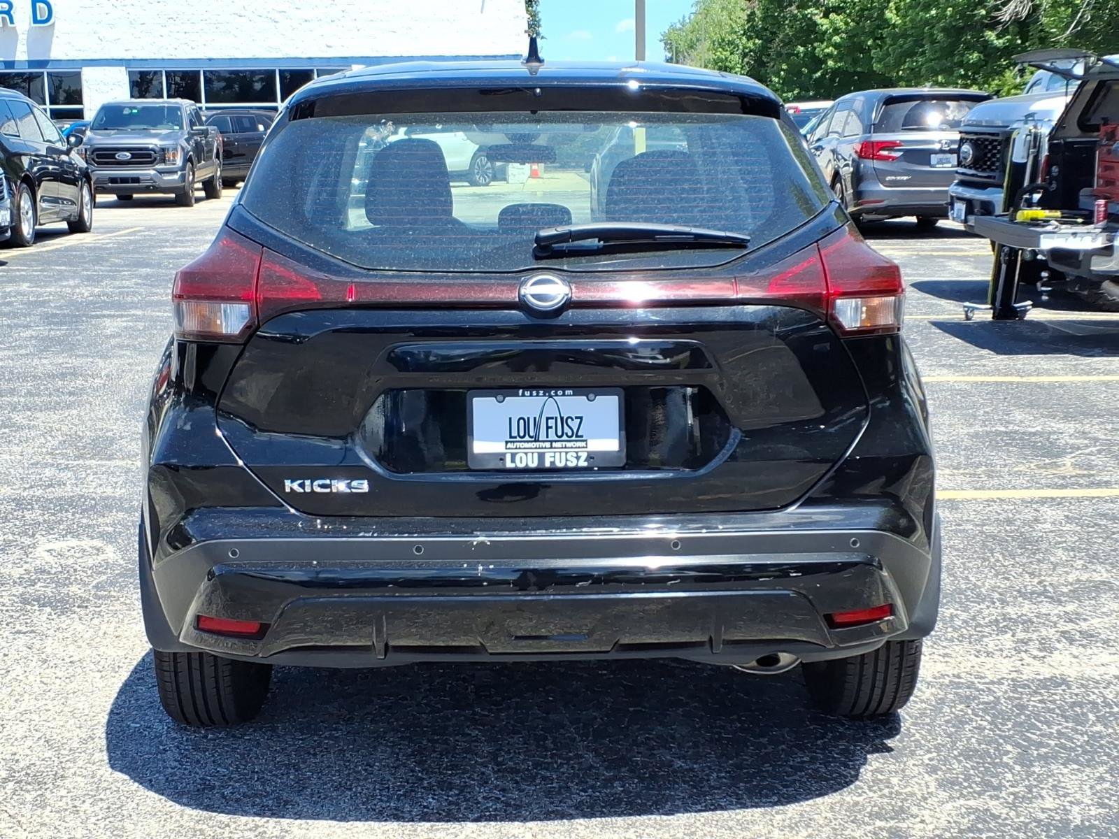 Used 2024 Nissan Kicks S FWD image 30