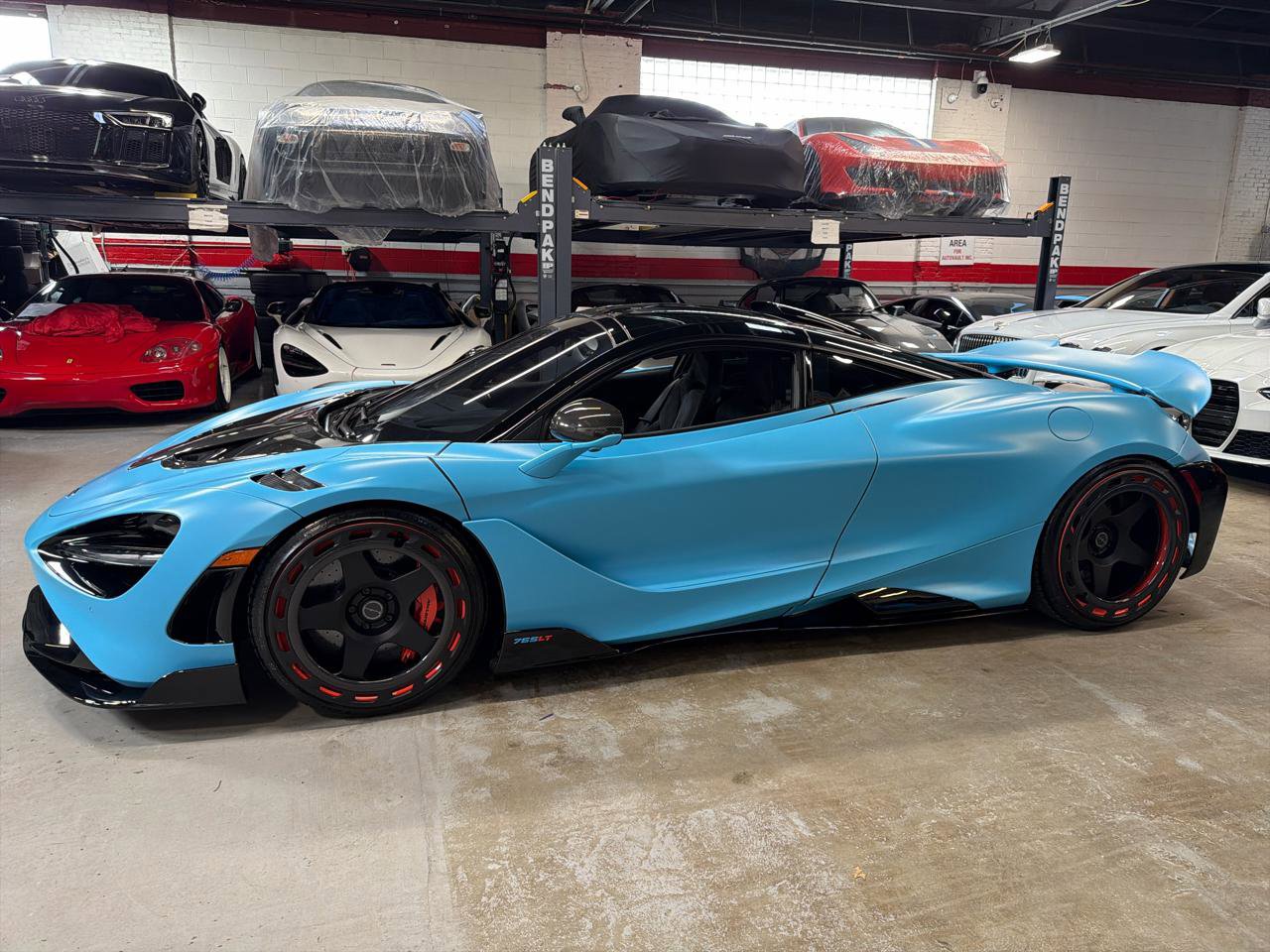 Used 2021 McLaren 765LT image 10