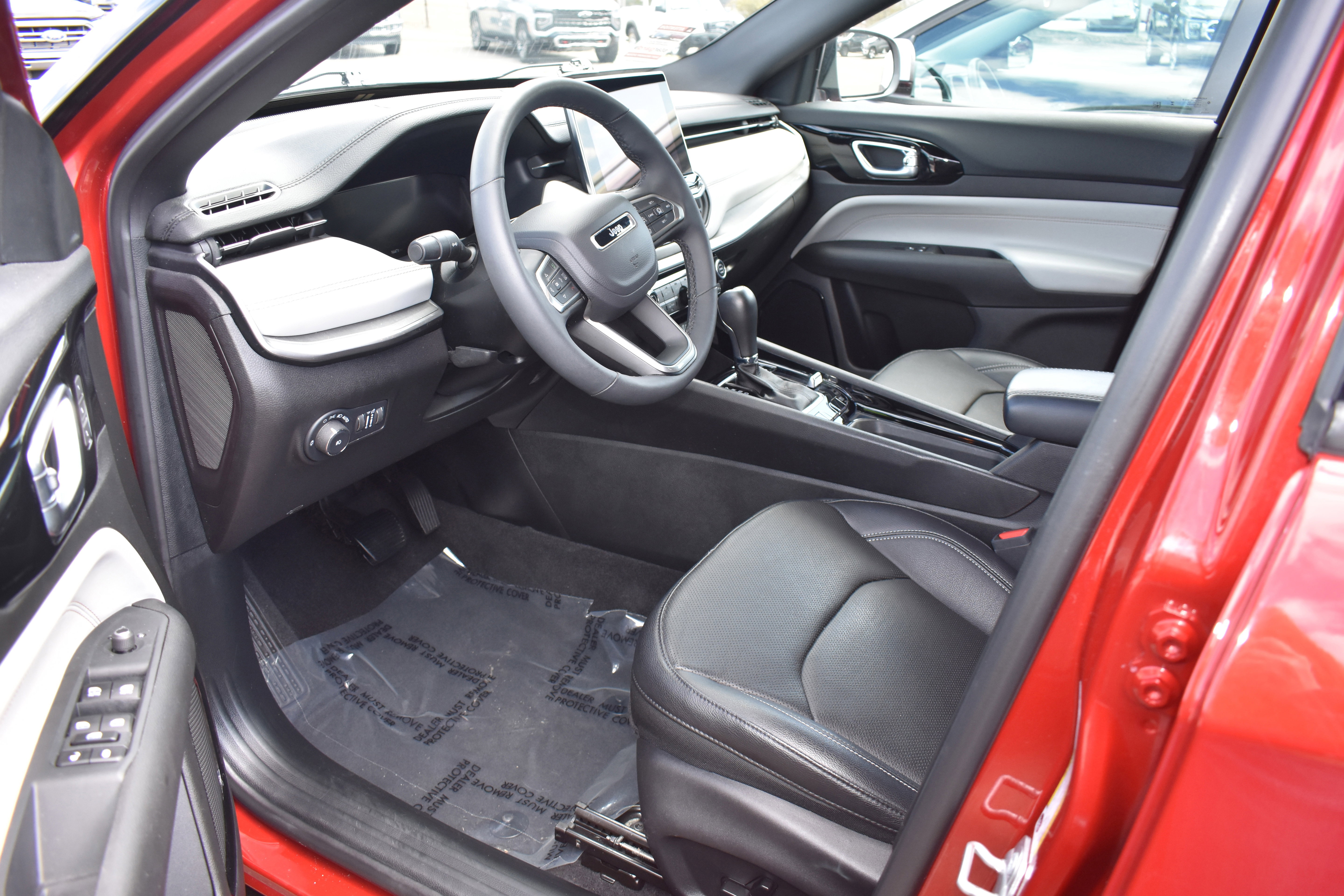 Used 2025 Jeep Compass Limited w/ Elite Group image 12