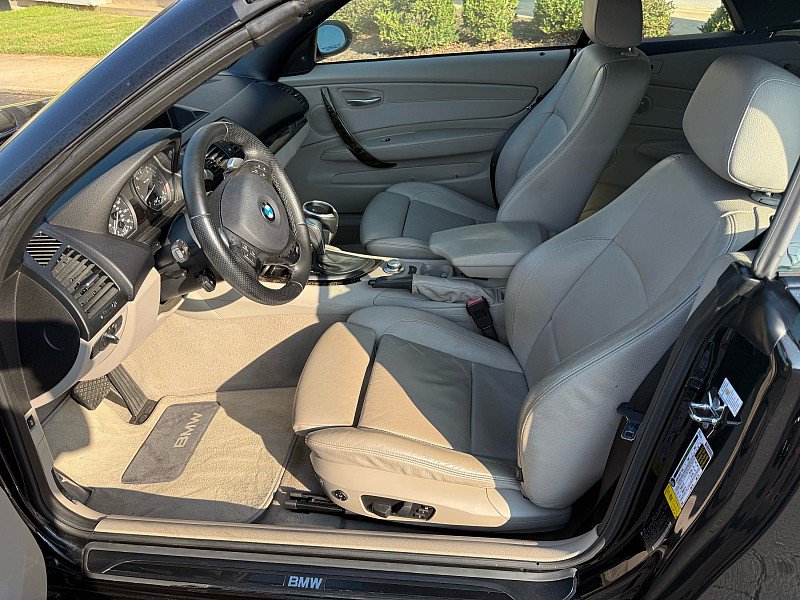 Used 2008 BMW 135i Convertible RWD image 9