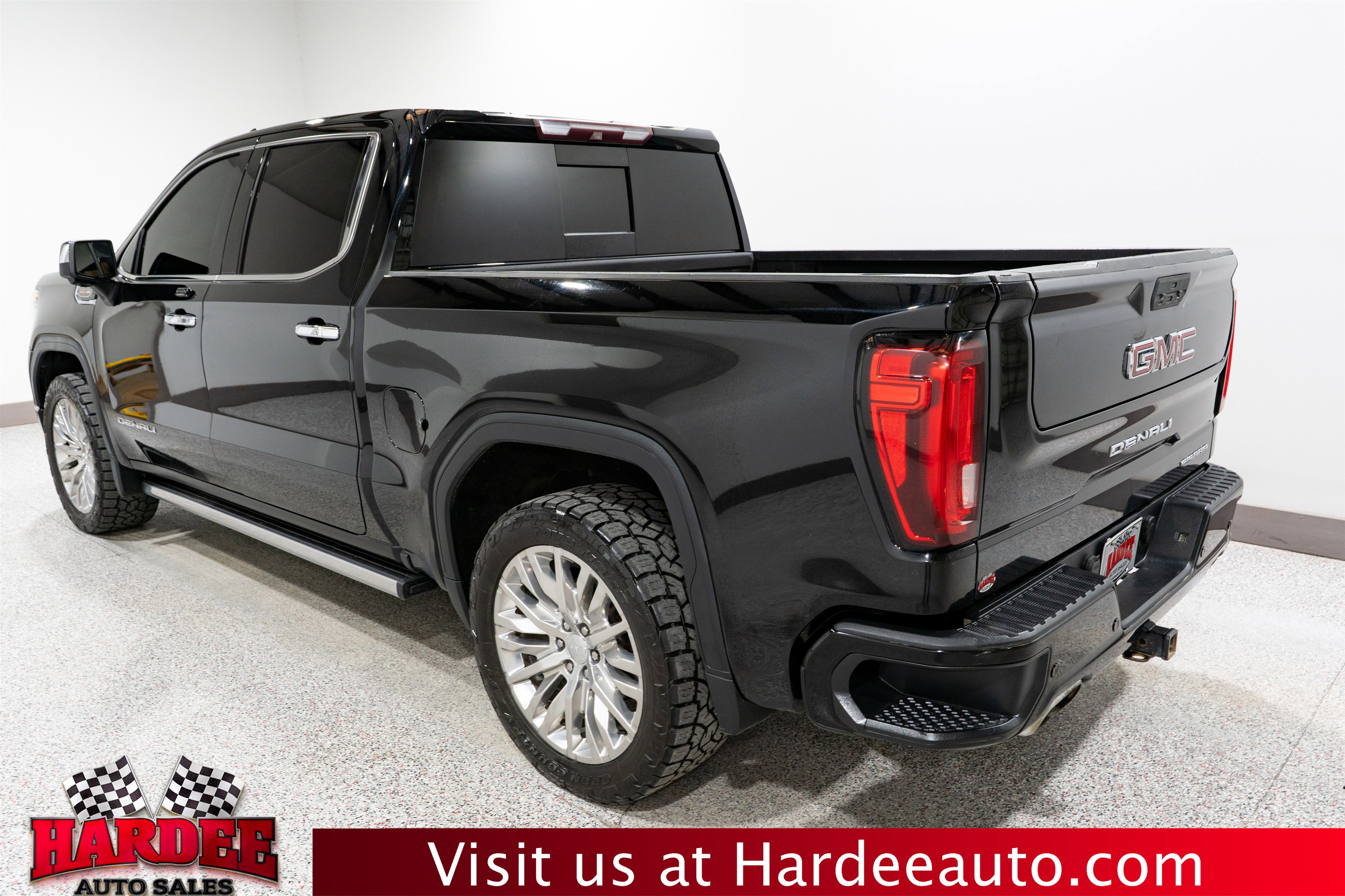 Used 2019 GMC Sierra 1500 Denali w/ Denali Ultimate Package AWD/4WD image 3