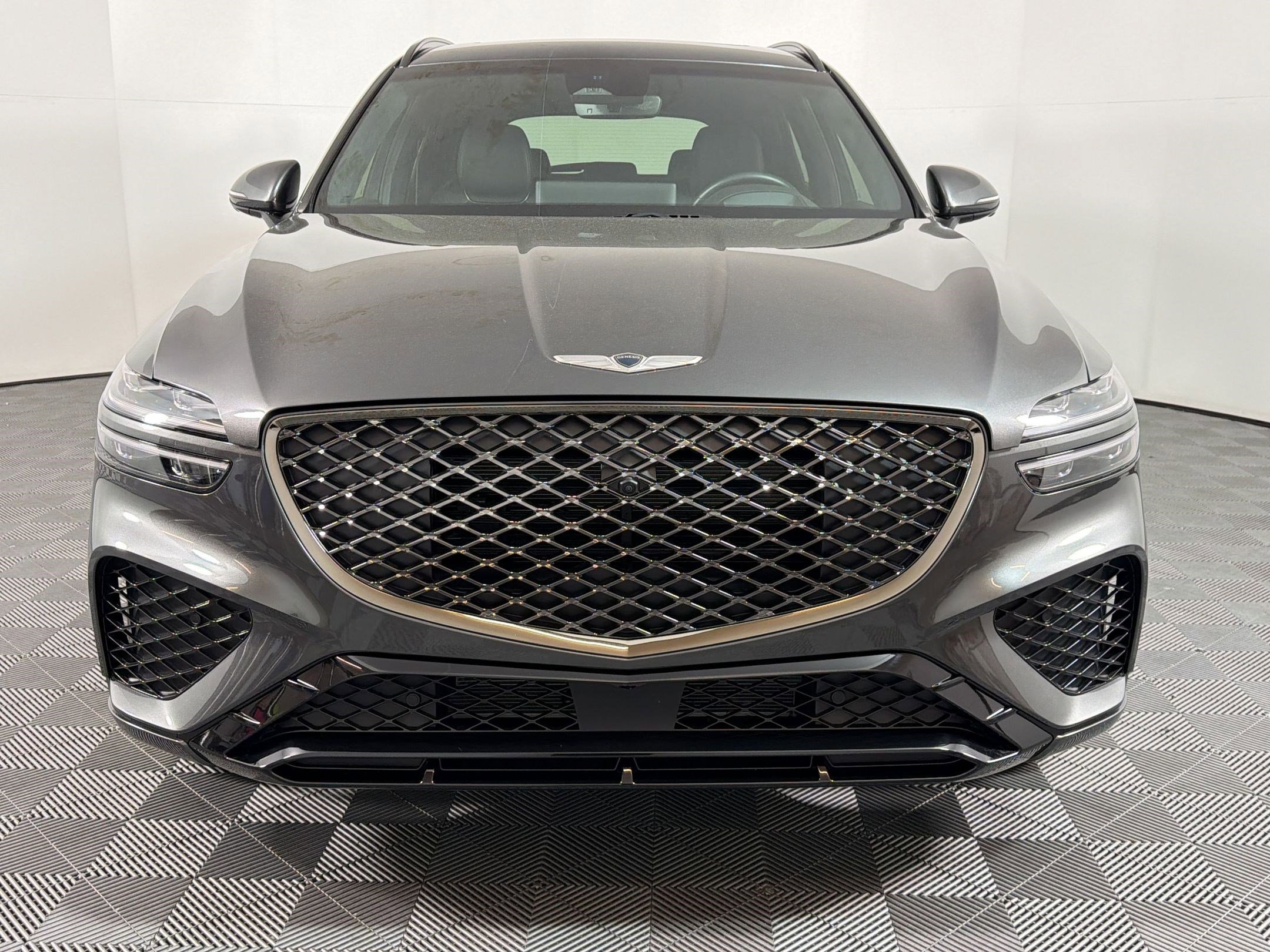 Used 2024 Genesis GV70 3.5T Sport w/ Sport Prestige Package image 4