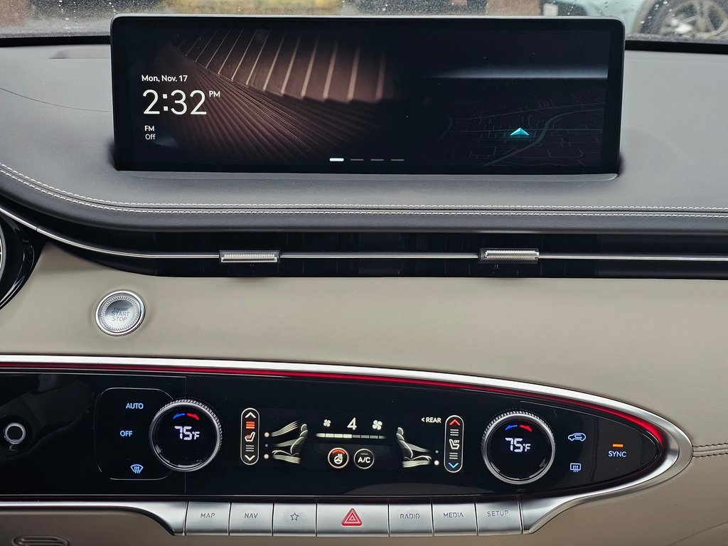 Used 2025 Genesis GV70 3.5T Sport w/ Sport Advanced Package image 13