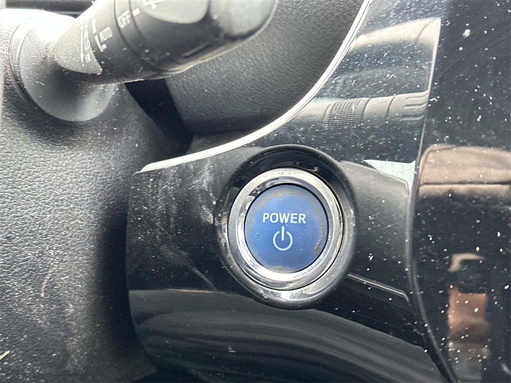Used 2019 Toyota Prius XLE image 26
