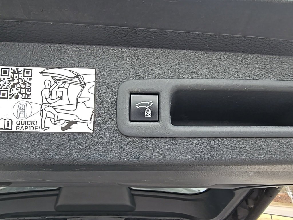 Used 2024 Toyota Sienna XLE image 26