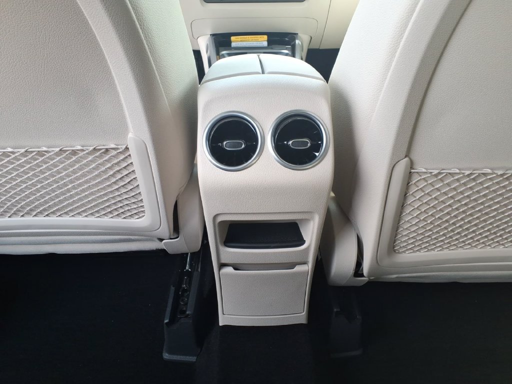 New 2026 Mercedes-Benz GLB 250 4MATIC image 27