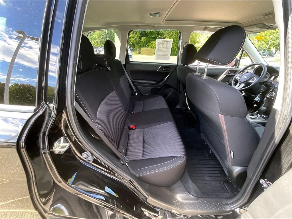 Used 2018 Subaru Forester 2.5i Premium w/ All-Weather Package AWD/4WD image 16
