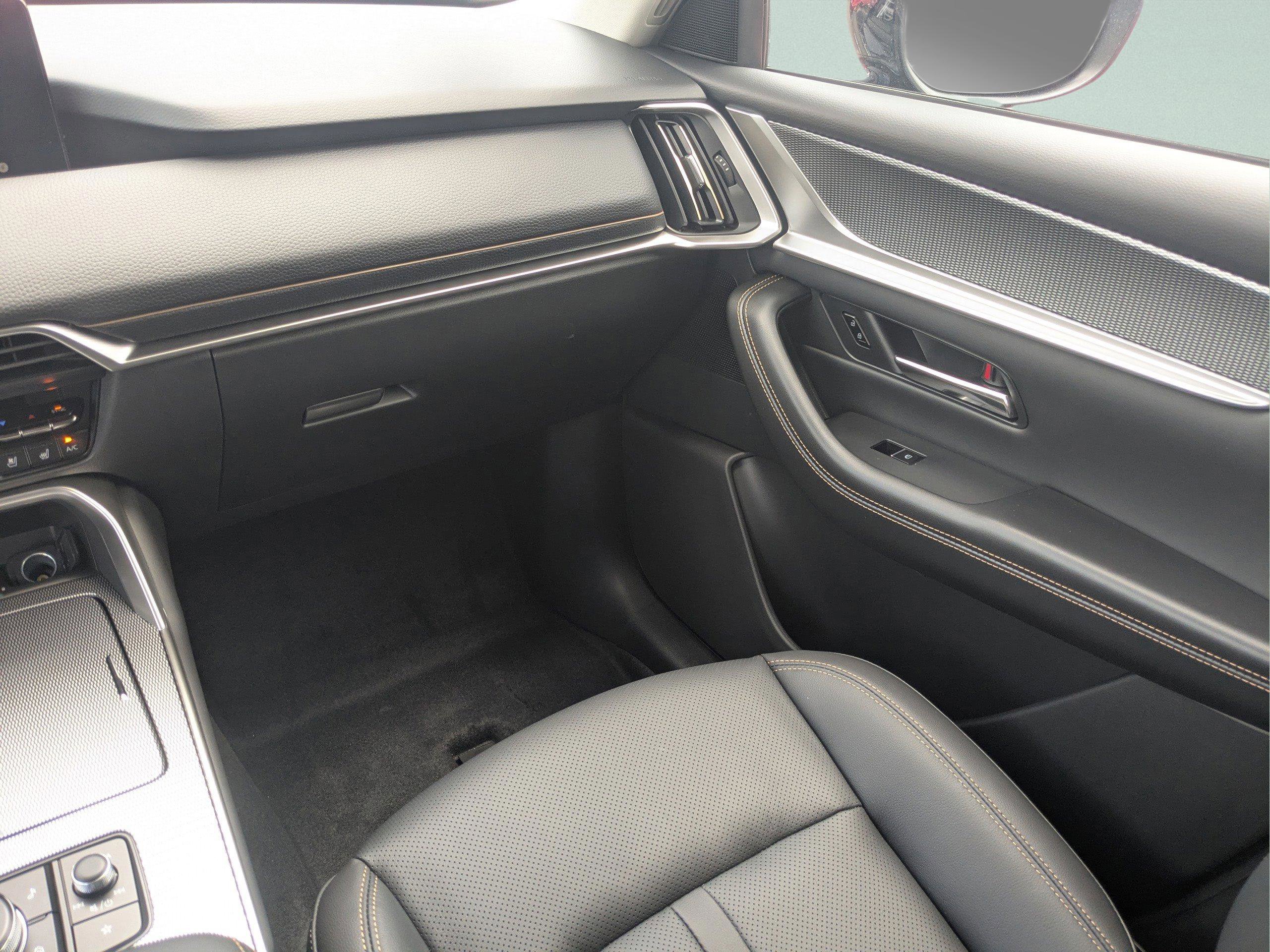 New 2026 MAZDA CX-90 Plug-In Hybrid w/ Preferred image 16