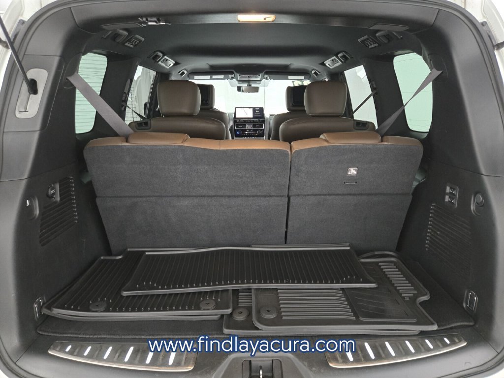 Used 2022 Nissan Armada Platinum w/ Captain's Chairs Package RWD image 19