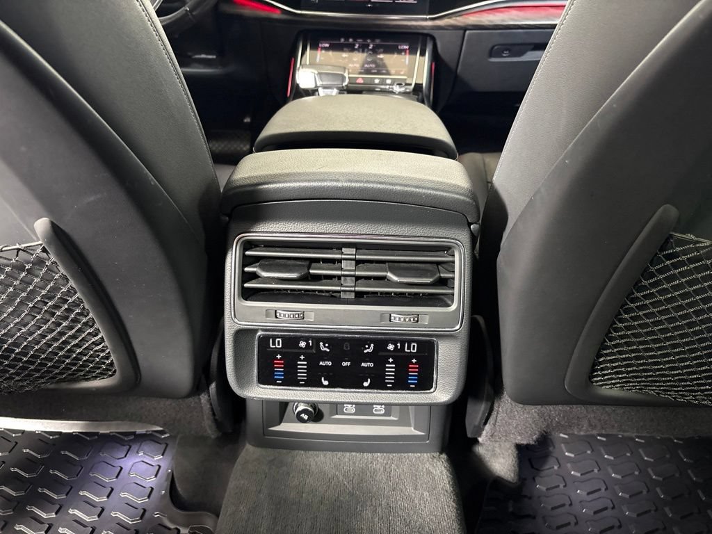 Used 2021 Audi Q8 Premium Plus w/ Premium Plus Package AWD/4WD image 29