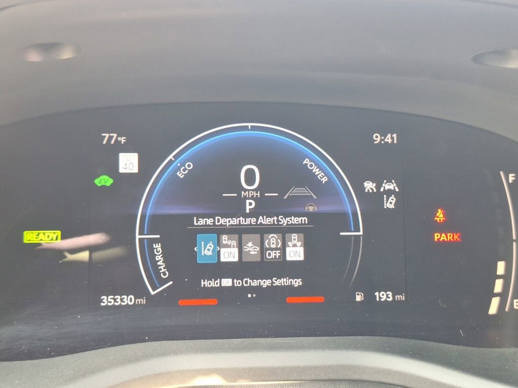 Used 2025 Toyota Camry SE image 15