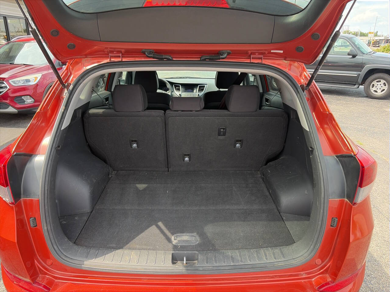 Used 2016 Hyundai Tucson SE w/ Option Group 02 FWD image 11