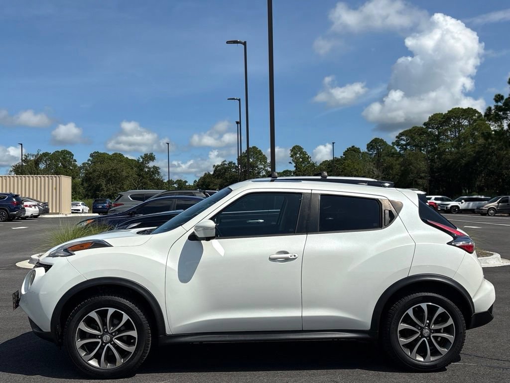 Used 2017 Nissan Juke SV w/ Technology Package AWD/4WD image 2