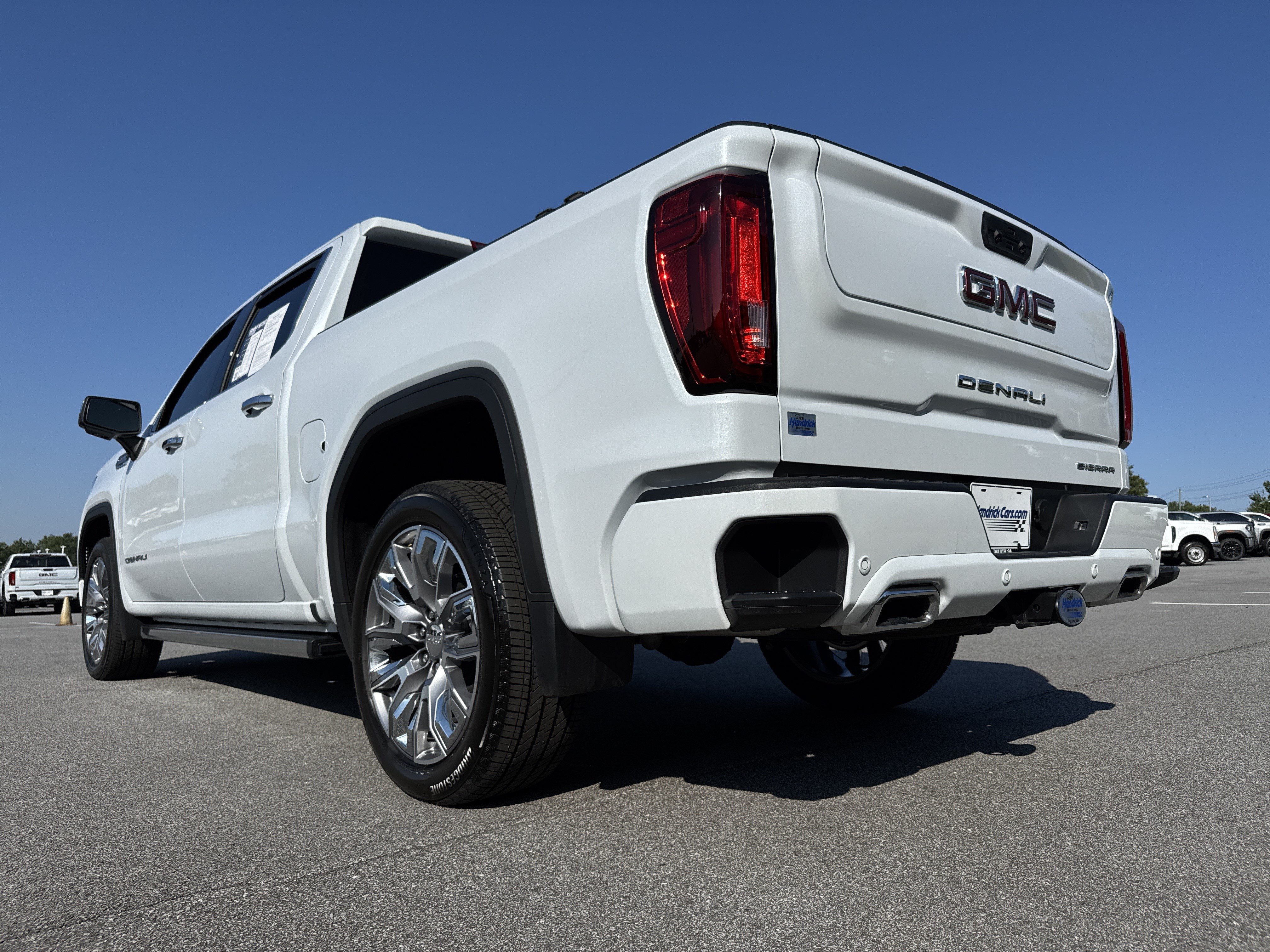 Used 2026 GMC Sierra 1500 Denali AWD/4WD image 8