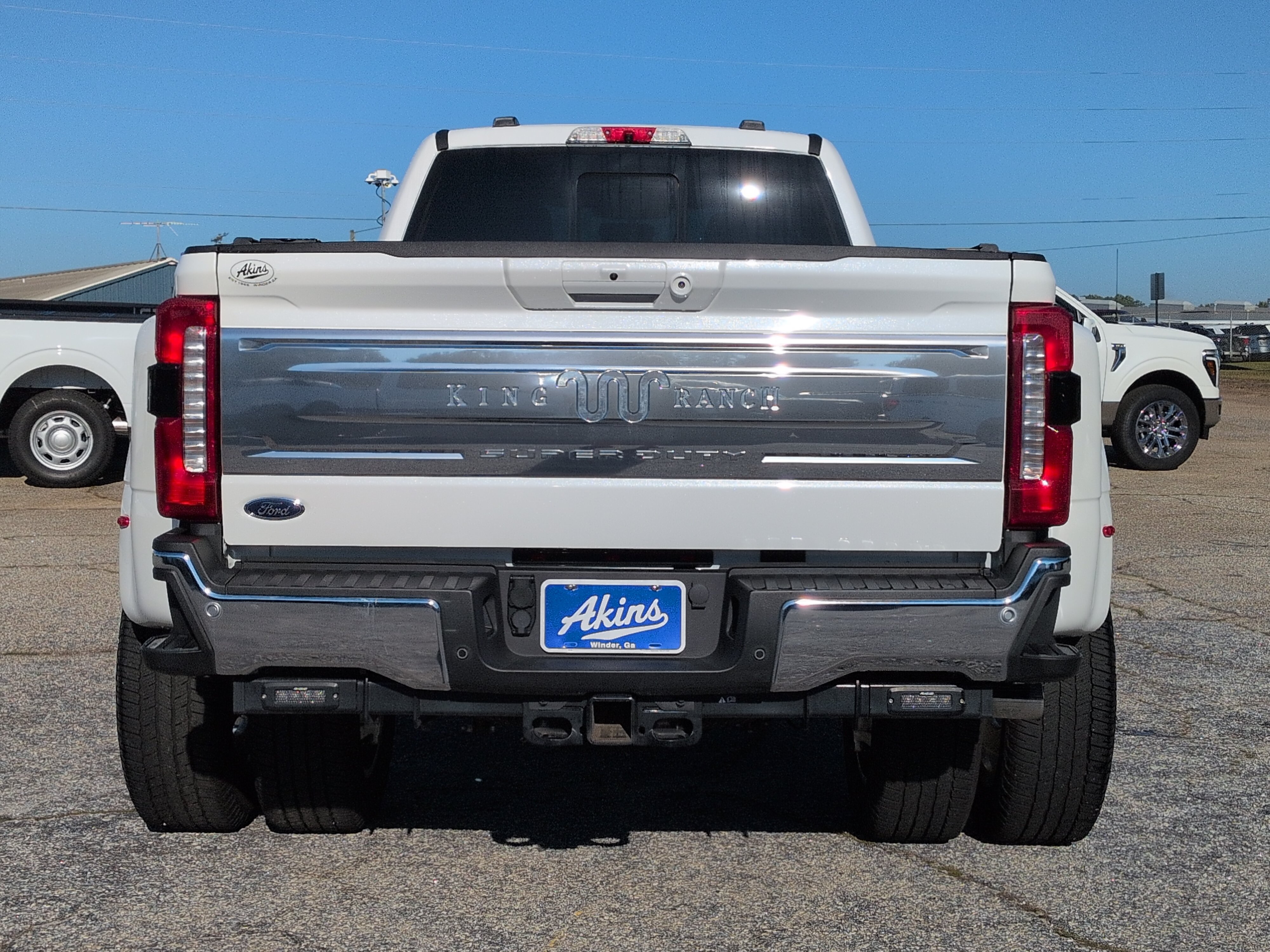 Used 2025 Ford F450 4x4 Crew Cab Super Duty image 4