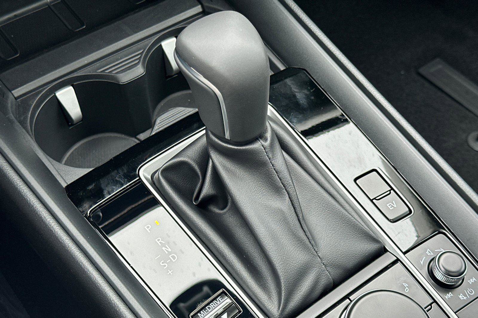 New 2025 MAZDA CX-50 AWD 2.5 Hybrid w/ Cargo Package image 20