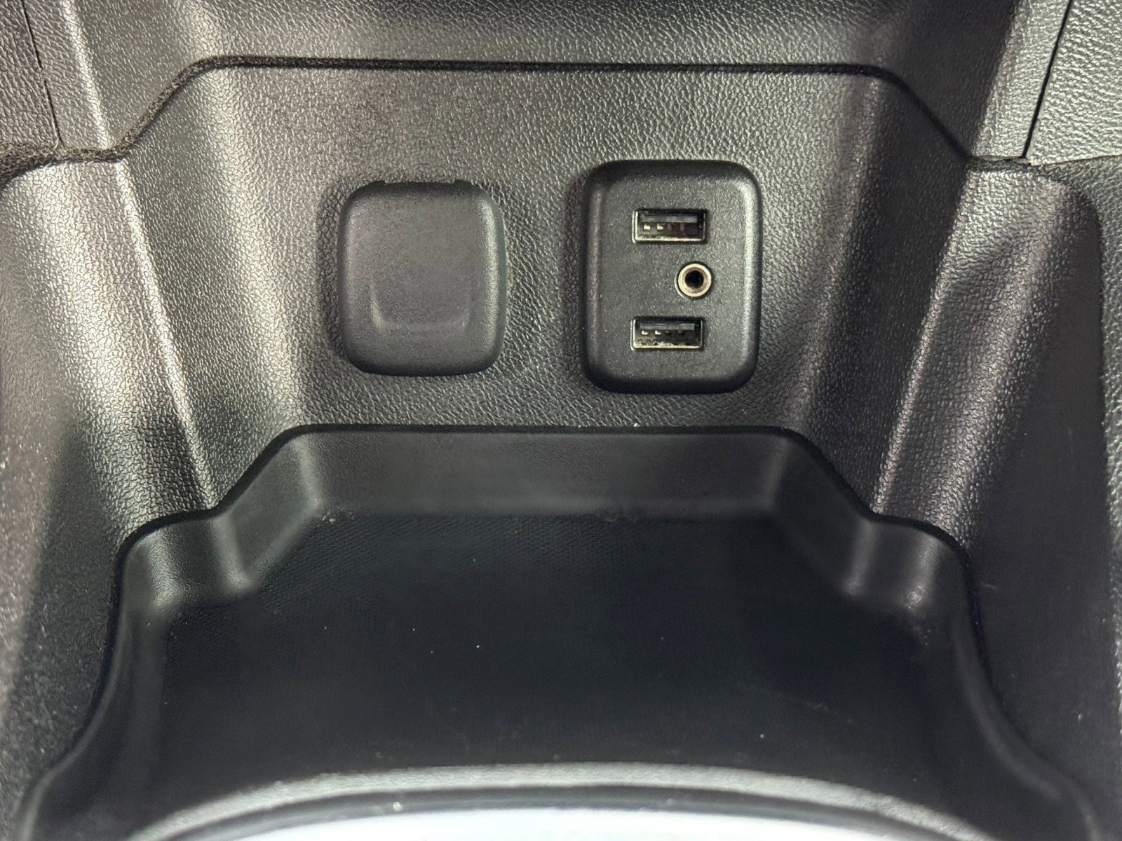 Used 2017 Chevrolet Volt Premier w/ Driver Confidence II Package image 28