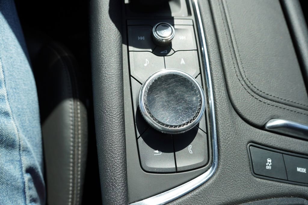 Used 2022 Cadillac XT6 Sport w/ Technology Package image 35