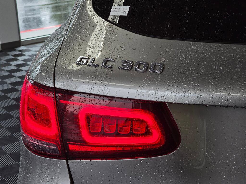 Used 2022 Mercedes-Benz GLC 300 4MATIC image 14