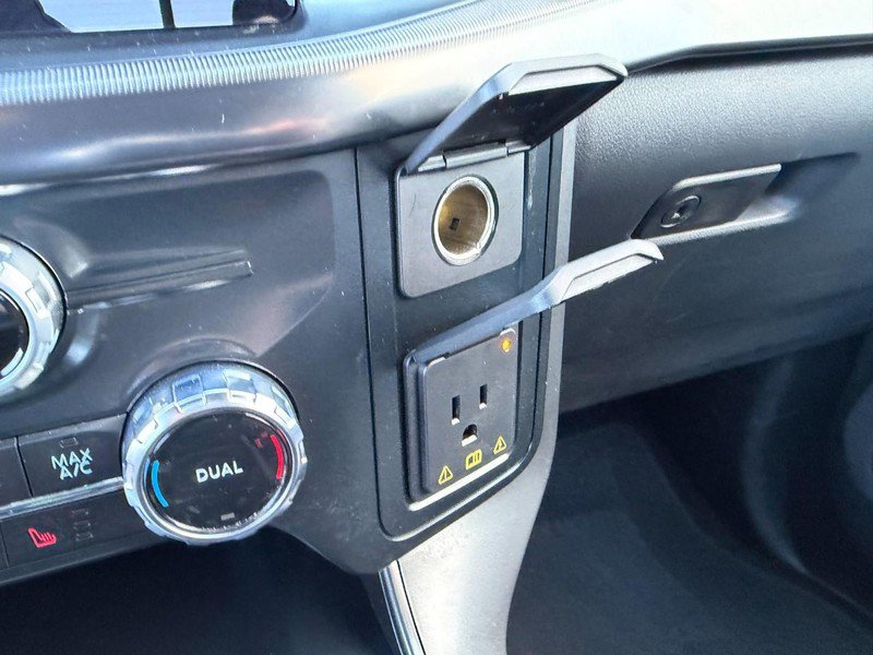 Used 2025 Ford F150 Lariat AWD/4WD image 41