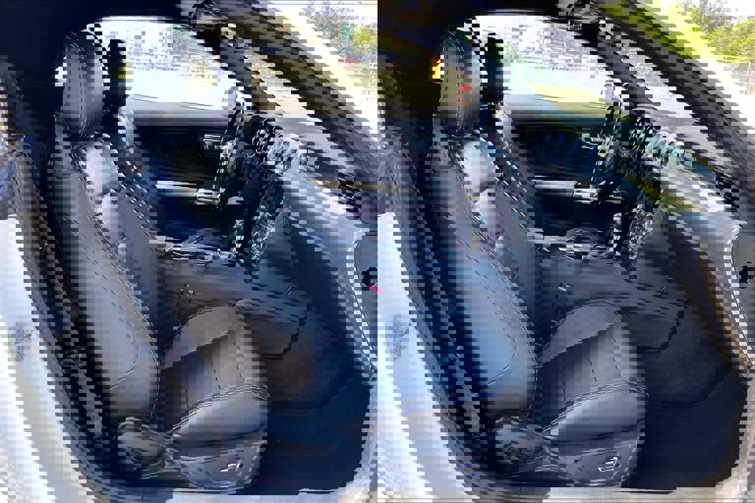 Used 2019 Ford Mustang Premium RWD image 9