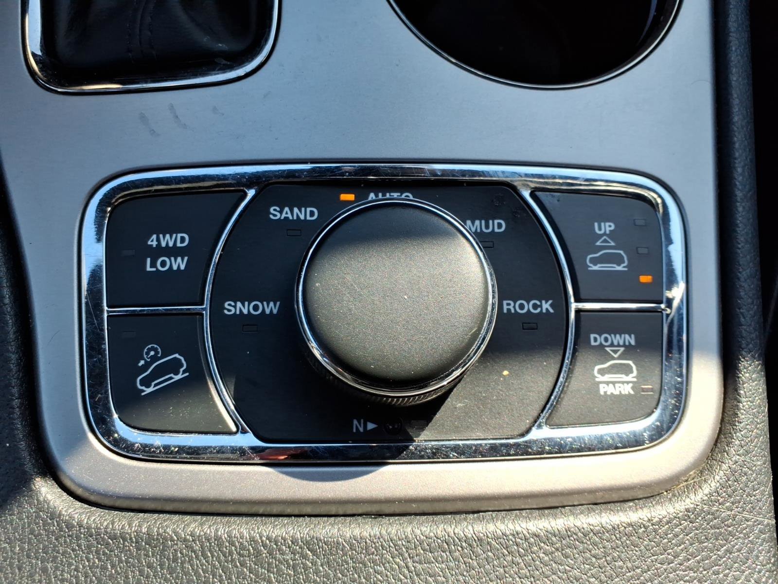 Certified 2019 Jeep Grand Cherokee High Altitude image 17