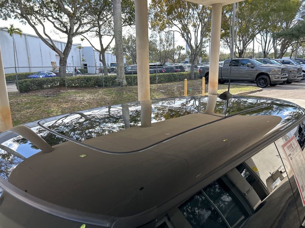 Used 2025 MINI Cooper S image 16